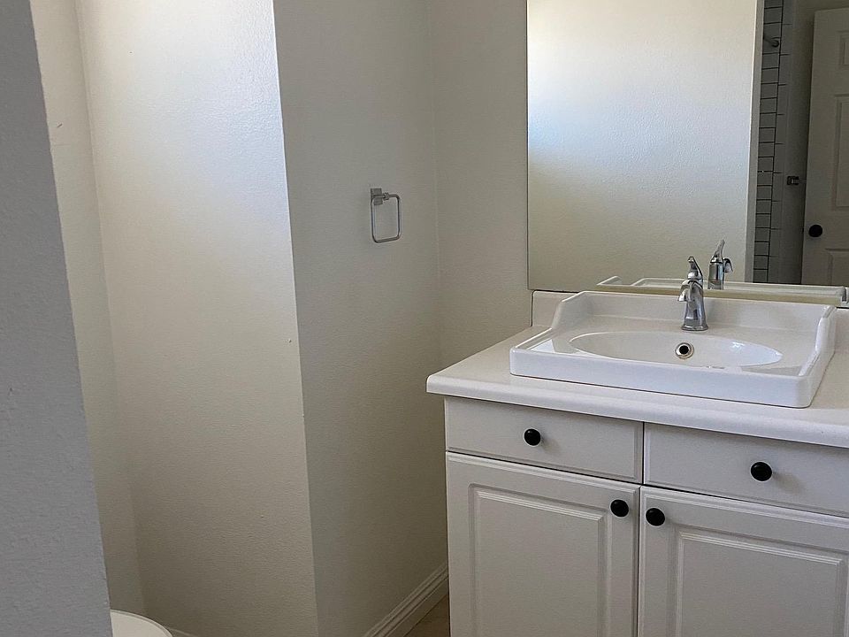 1st image of 11212 Benton St #11212