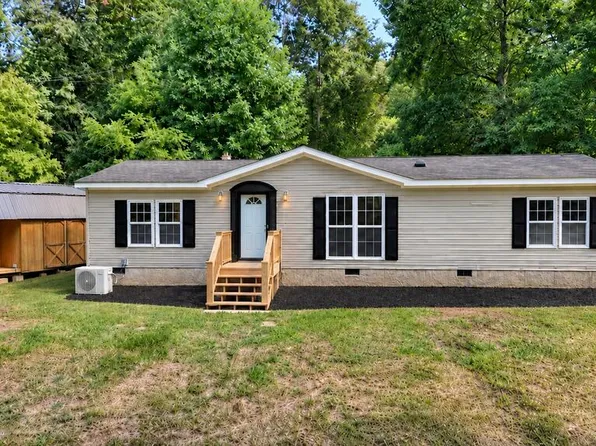 48 Green Trl, Brasstown, NC 28902