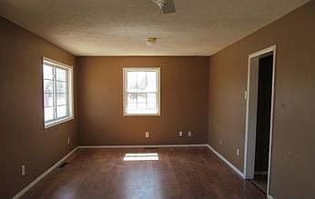 2nd image of 725 Avocado St