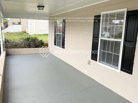 2nd image of 1390 Green Oak Cir