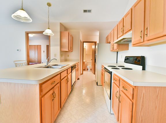 2nd image of 5716 Sanderling Ln