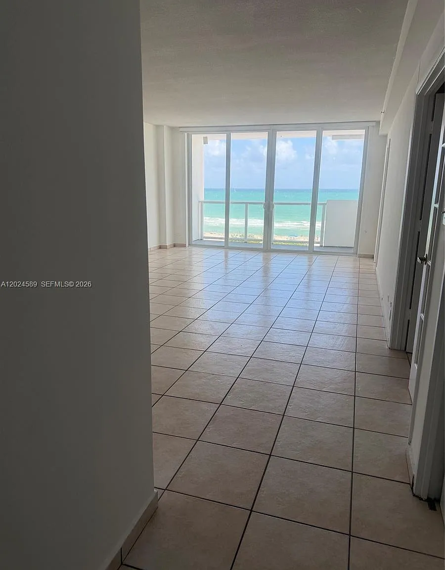 The Pavilion Condo — Photo 3