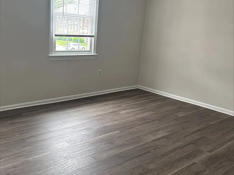 Whetstone Apartments — Photo 29