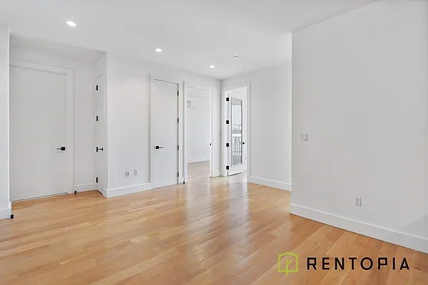 Rented by Rentopia | media 90