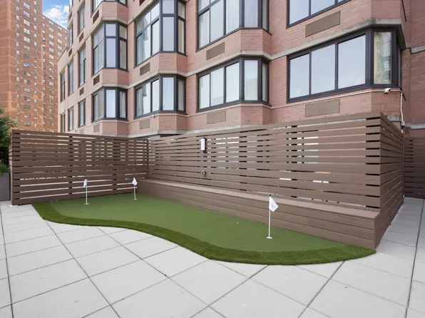 345 East 94th Street image 35 of 36