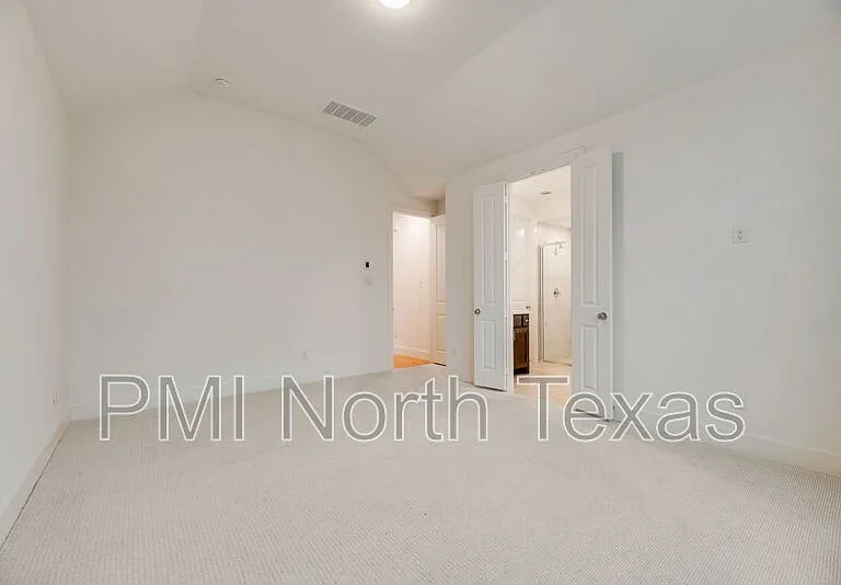 3926 Stars St — Photo 17