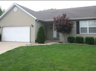 1141 Maclean Dr, O Fallon, IL 62269