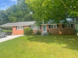 26 Breeze Way, Fieldale, VA 24089