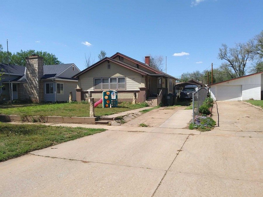 1st image of 310 W Kansas Ave