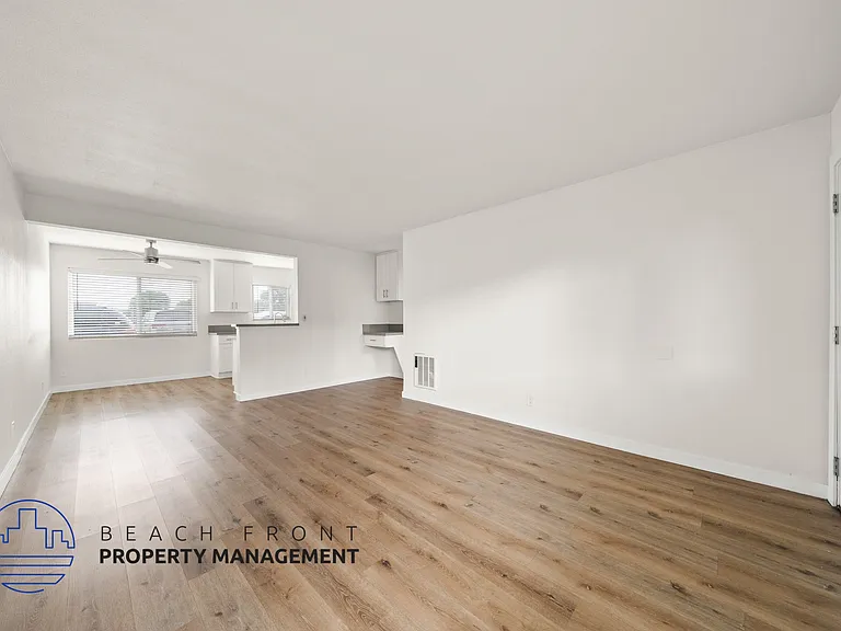 14119 Mulberry Dr. — Photo 10