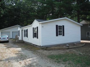 760 Old Trail Dr, Houghton Lake, MI 48629