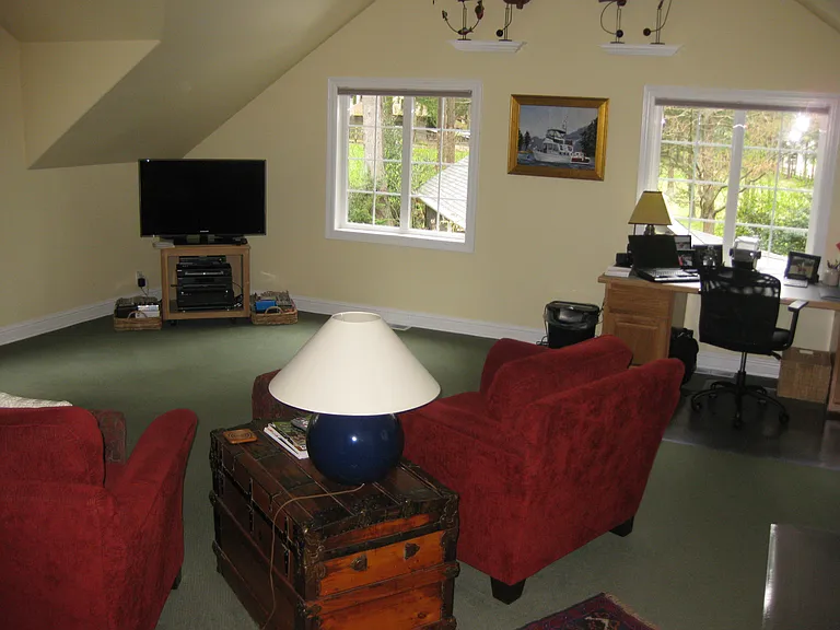 Bonus room.