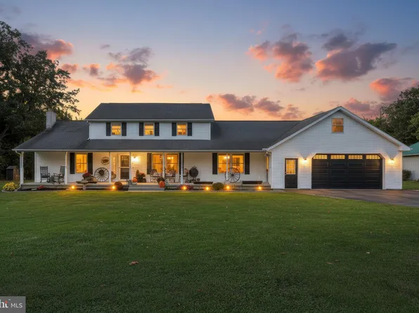 368 Leedy Rd, Spring Grove, PA 17362