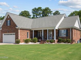 453 Williamston Dr, Winterville, NC 28590