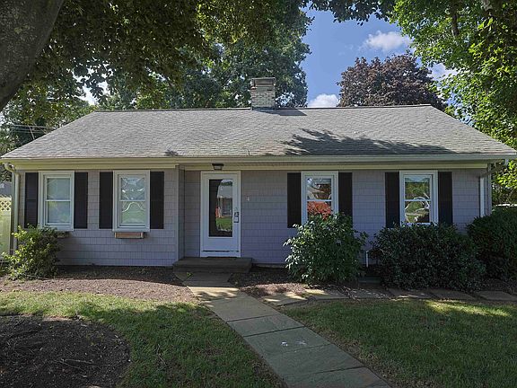 2nd image of 4 Mayfield St