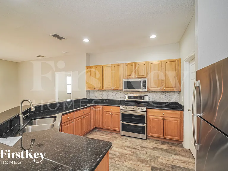 1829 SW California Blvd — Photo 7