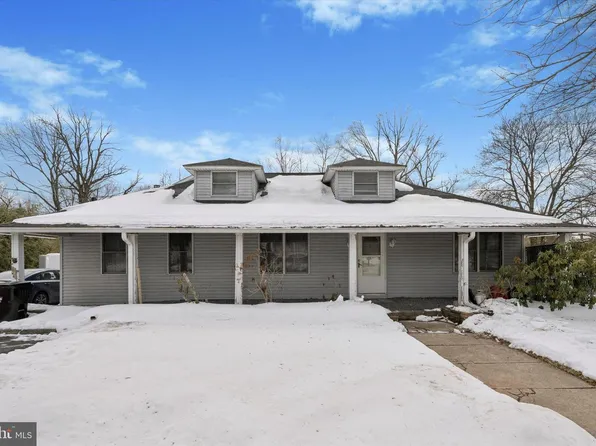 2943 E Walnut St, Colmar, PA 18915