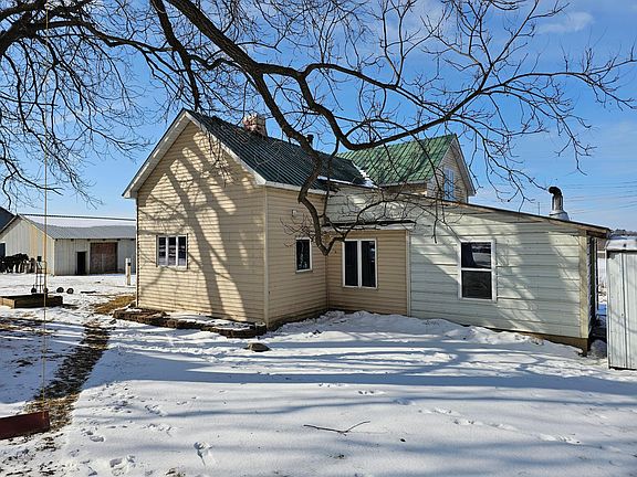 2nd image of 692 250th St
