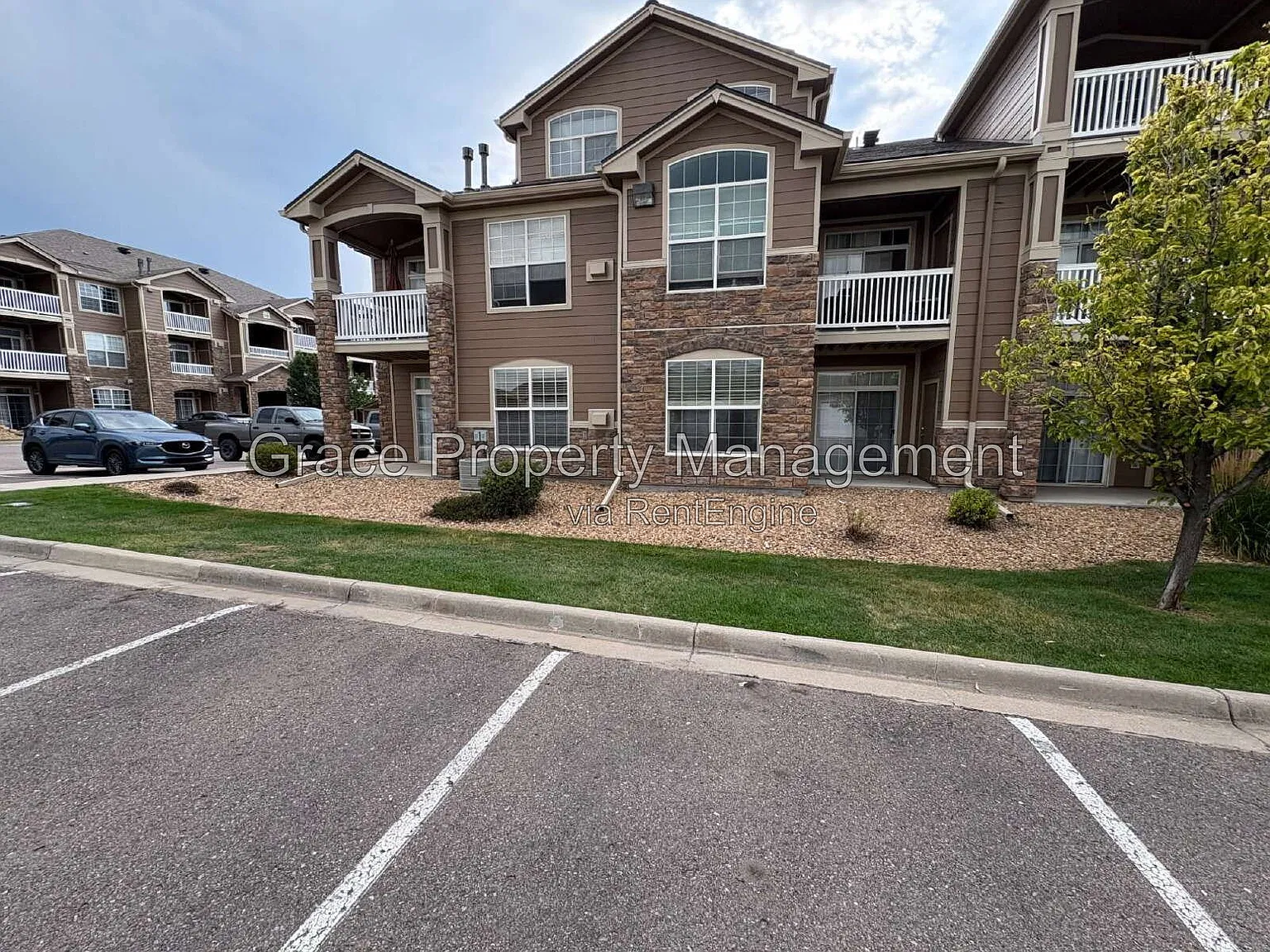 2 bed, 2.0 bath, 1170 sqft, $1,775 — Photo 2