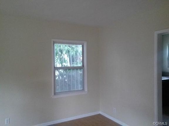 2nd image of 10813 Compton Ave