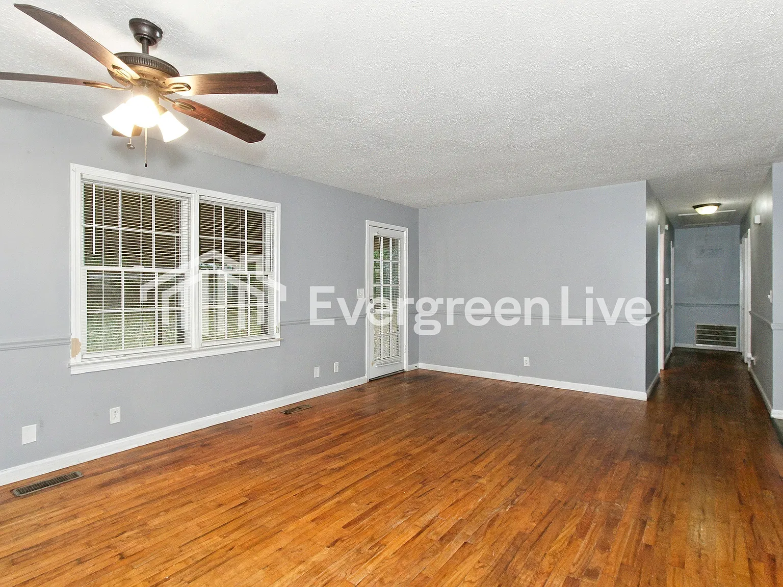 3 bed, 1.0 bath, 1485 sqft, $1,295 — Photo 3