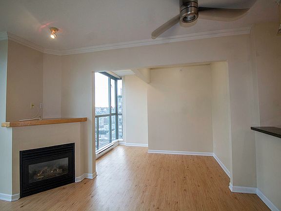 4th image of 928 Richards St #1904