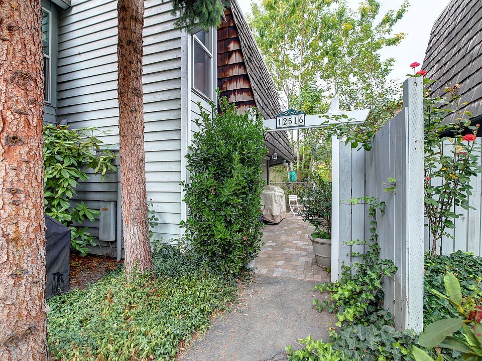 1st image of 12516 SE 42nd St