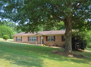 136 Earl St, Pickens, SC 29671