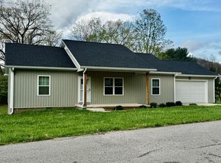 1366 Hidden Valley Rd, Livingston, TN 38570