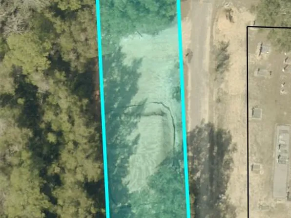 8121 Stillwater Cv, Navarre, FL 32566