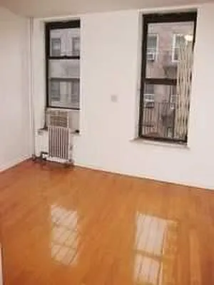 Rented by Town Residential | media 34