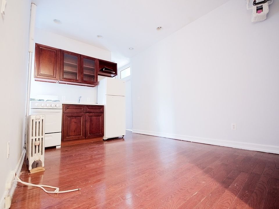 1st image of 58 Kenmare St #15A