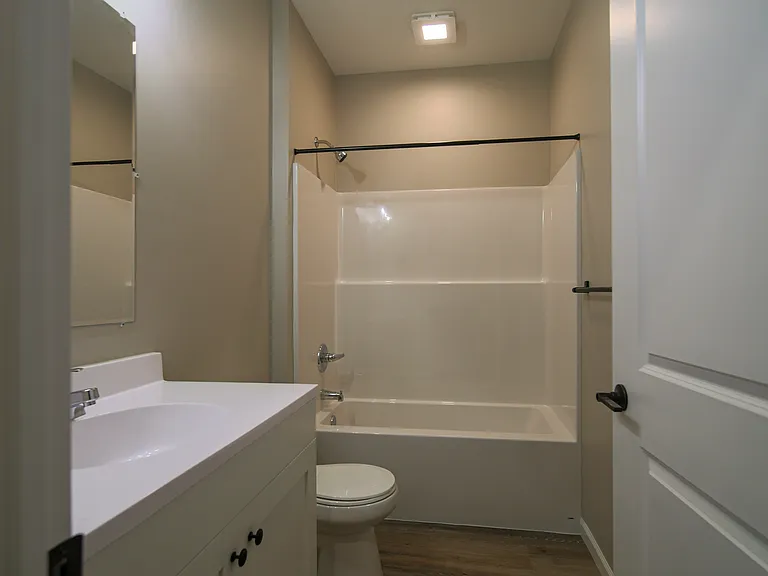 1192 Devils Glen Rd — Photo 24