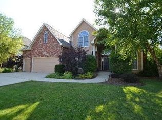 3011 Tall Grass Dr, Naperville, IL 60564