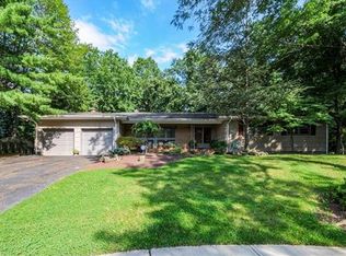 6 Woodmere Rd, North Brunswick, NJ 08902