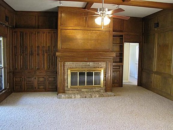 3rd image of 1 Vicksburg Ln