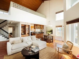 11938 Courtleigh Dr APT 8, Los Angeles, CA 90066