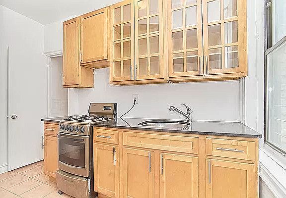 3rd image of 770 Saint Marks Ave #C5