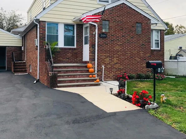 266 Mill St Floor 2, Elmwood Park, NJ 07407