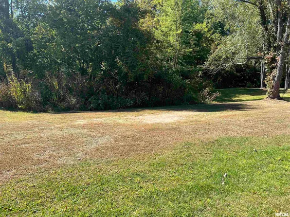 287 S Lake Camelot Dr, Mapleton, IL 61547