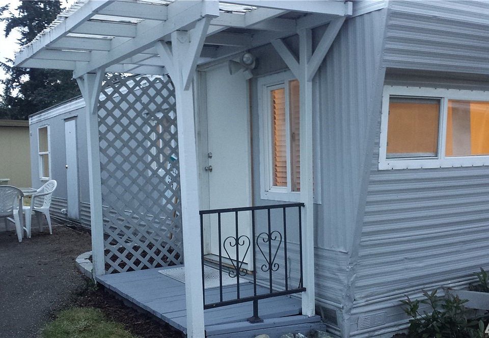 1st image of 8320 19th Avenue Ct E #10
