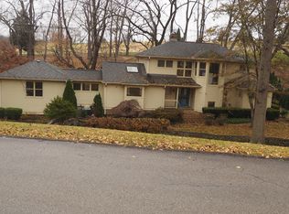 2572 Woodbourne Ave, Louisville, KY 40205