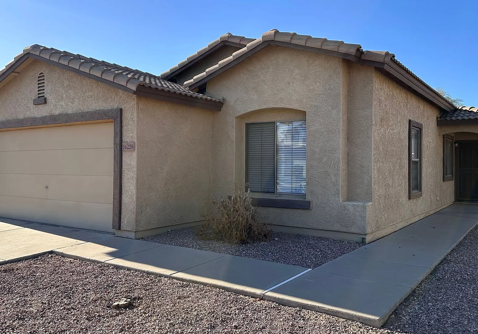 16228 W Custer Ln-Legacy Parc — Photo 2