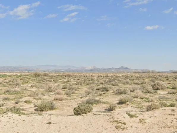 36th St W, Lancaster, CA 93536