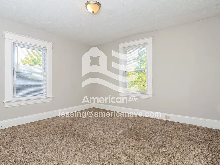 655812_011_wm_-_bedroom_13136649.jpg