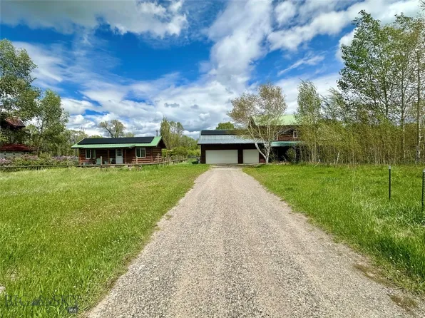 2225 Stagecoach Trail Rd, Manhattan, MT 59741