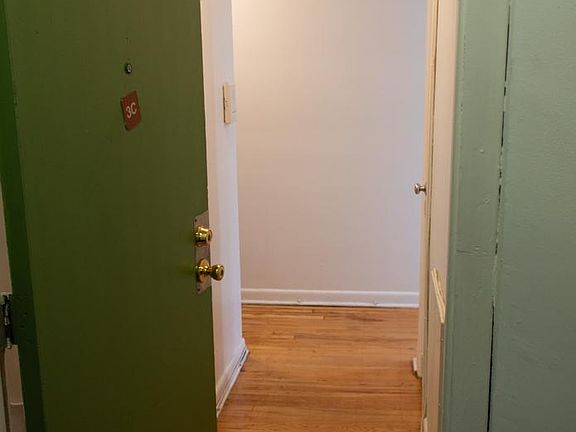 3rd image of 425 S Carlisle St APT 3C