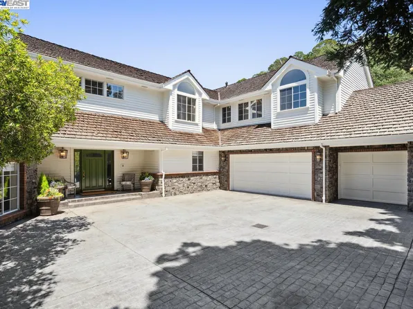 212 Dorchester Ln, Alamo, CA 94507