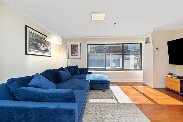 Rented by REAL New York | media 5