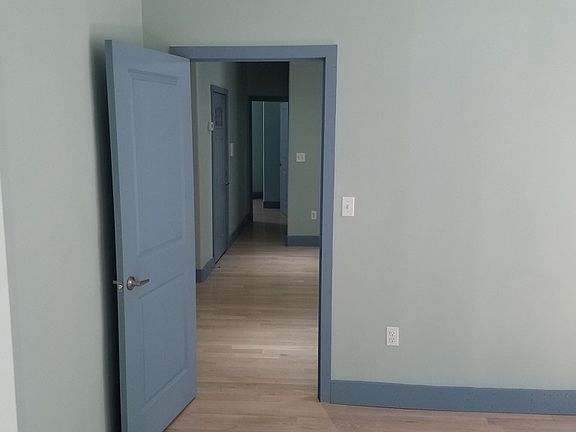 3rd image of 588 E 7th Street # Fl 2nd